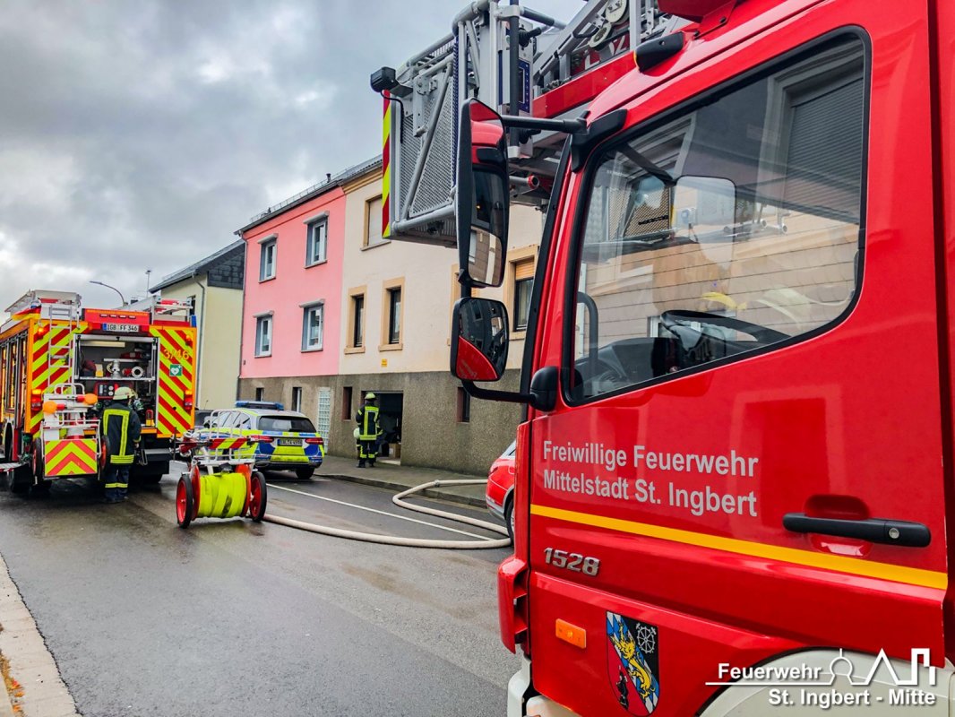 Alarm über Rauchmelder, Hauptstraße (Oberwürzbach)