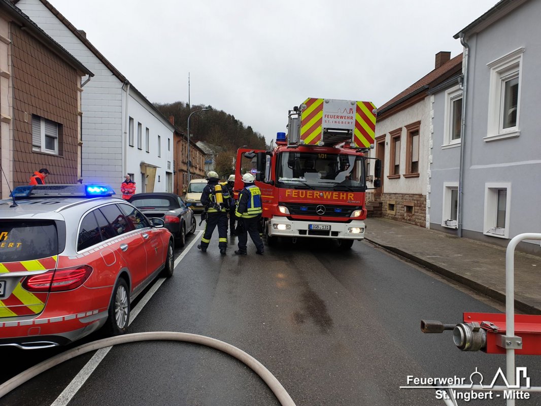 Alarm über Rauchmelder, Hauptstraße (Oberwürzbach)