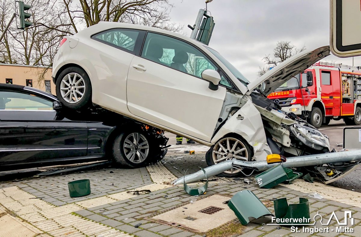 Auslaufende Betriebsstoffe nach VU, Kohlenstraße