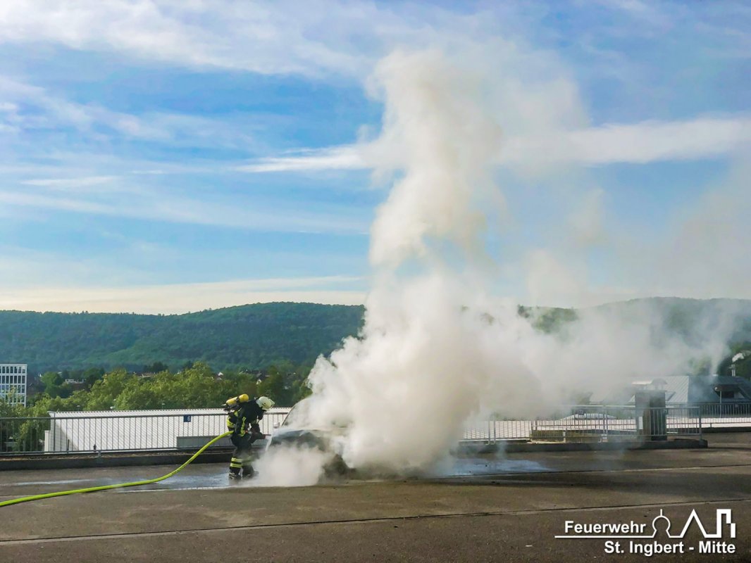 Brand PKW, St. Barbara-Straße