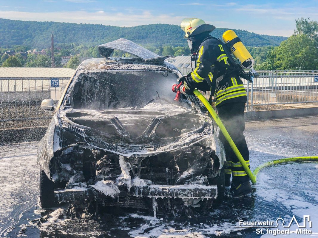Brand PKW, St. Barbara-Straße