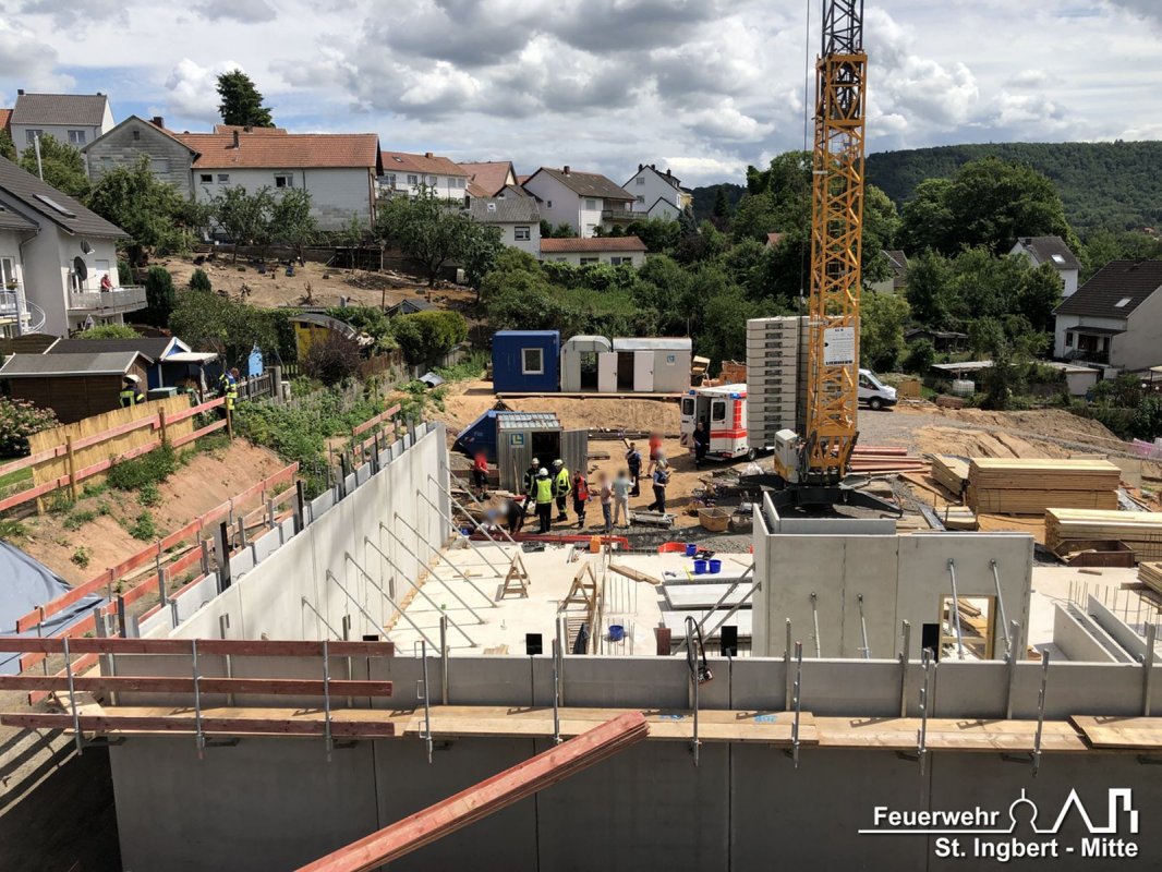 Person in Notlage, Bert-Brecht-Straße