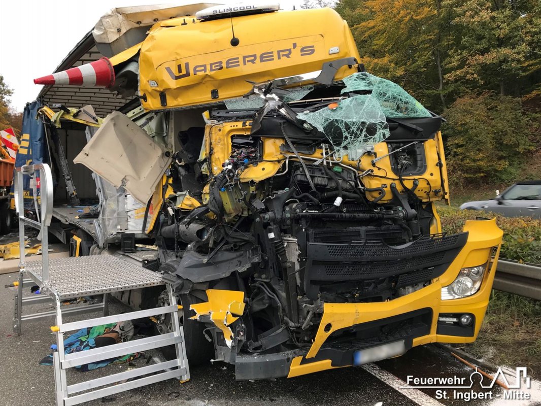 VU LKW mit Person, BAB 6 FR MA -> SB