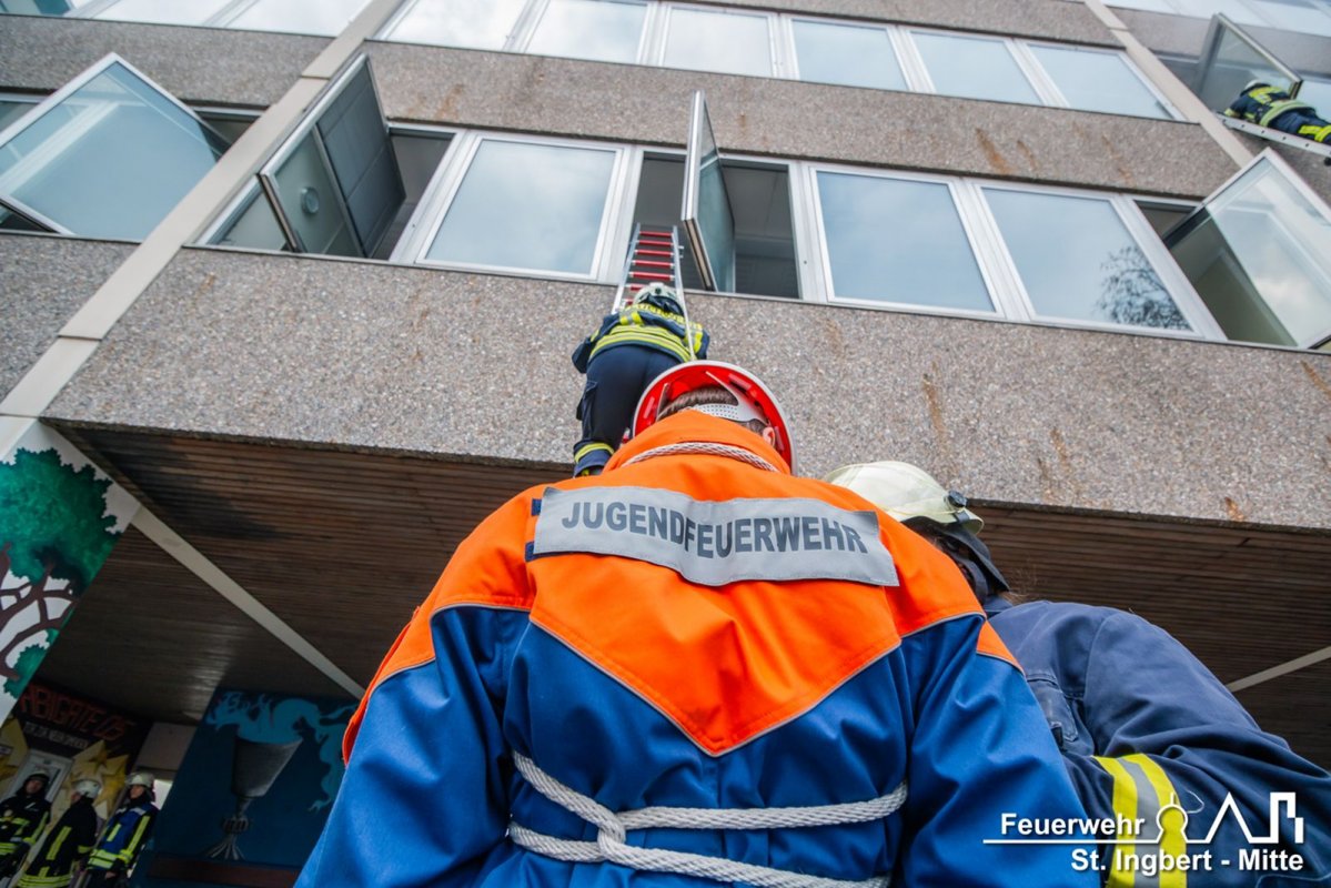Gesamtstadtübung, Albertus-Magnus-Gymnasium