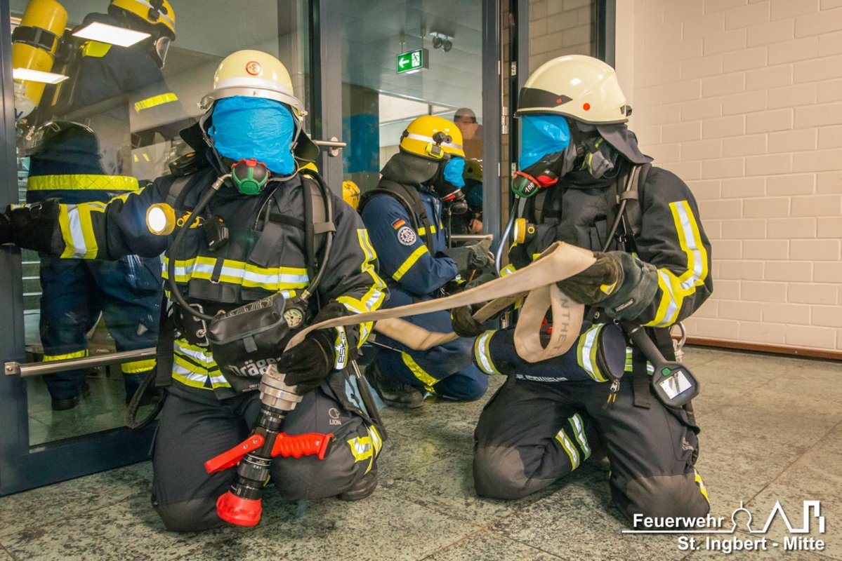 Gesamtstadtübung, Albertus-Magnus-Gymnasium
