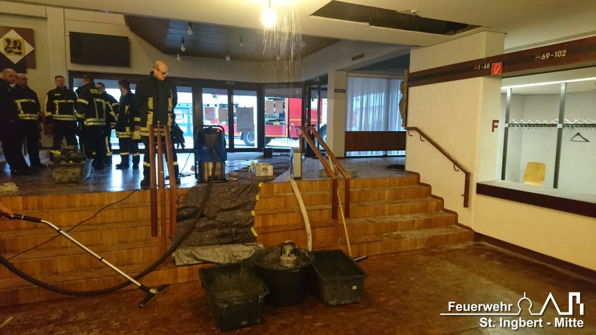 Wasserschaden, Am Markt