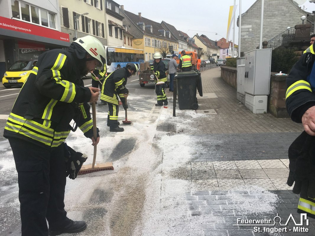 Auslaufende Betriebsstoffe, Kaiserstraße