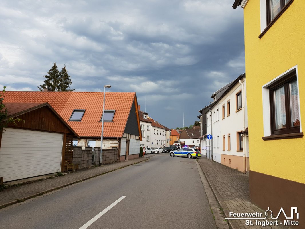 Person in Wohnung, Dammstraße