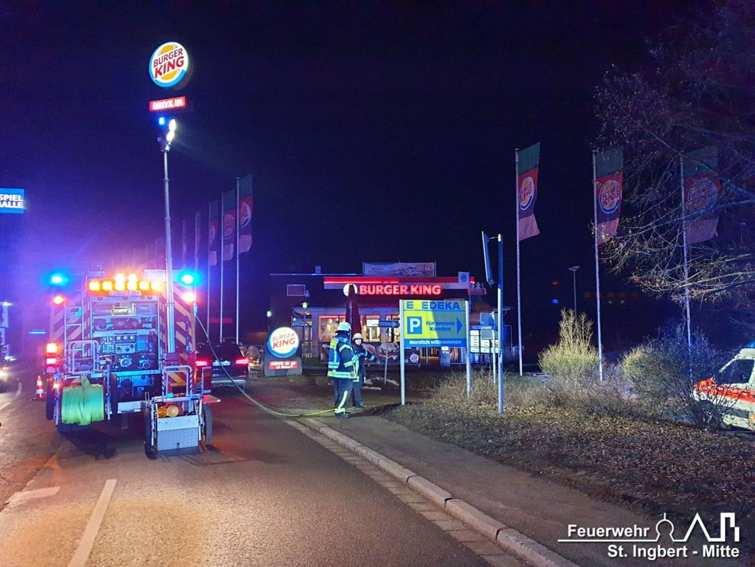 VU mit Person, Oststraße