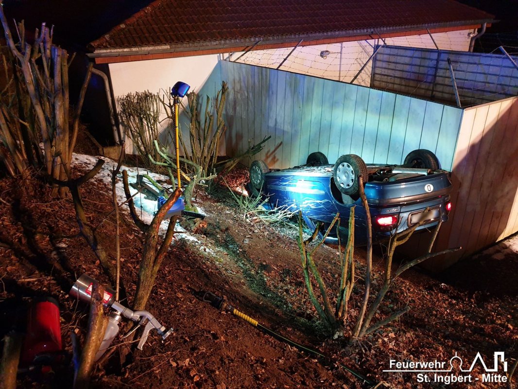 VU mit Person, Oststraße