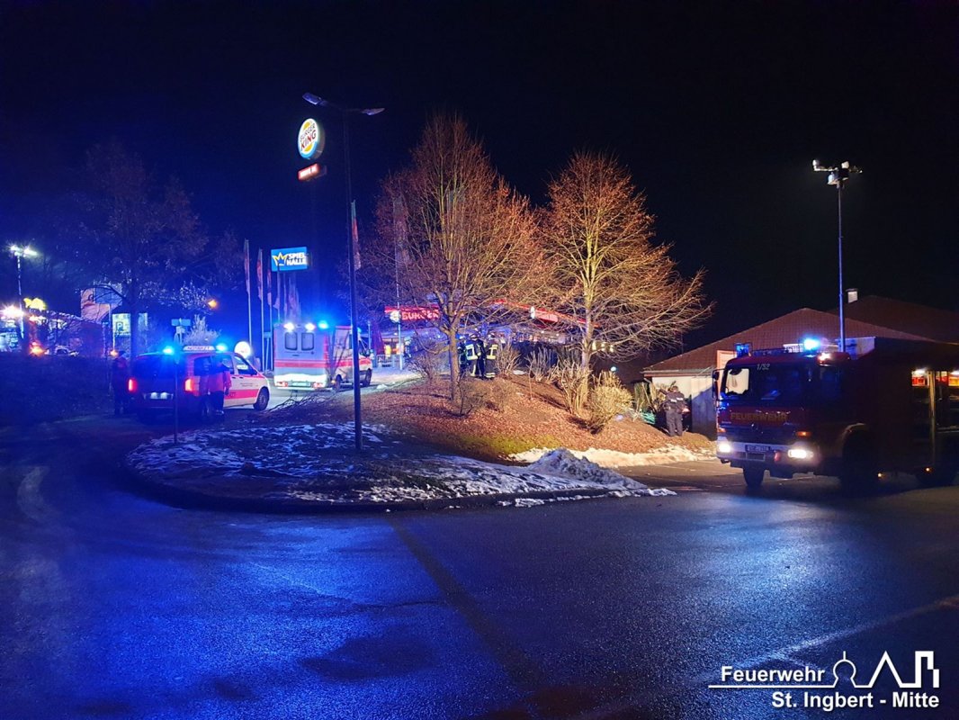 VU mit Person, Oststraße