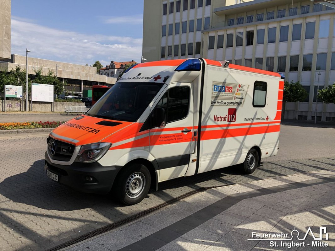 Person in Notlage, Busbahnhof
